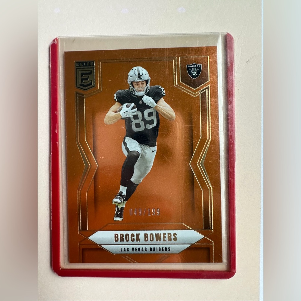 2025 Donruss Elite Status Brock Bowers Orange SP Raiders